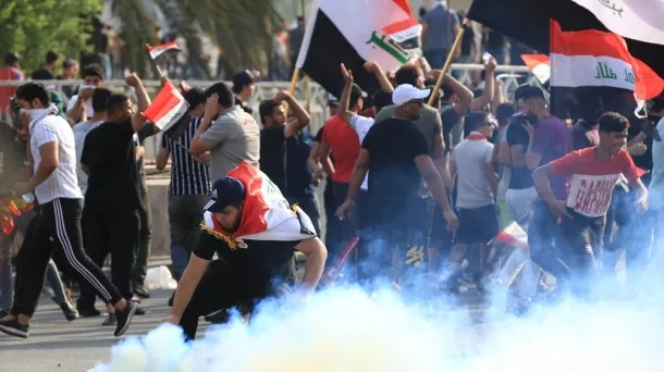Protestas en Irak 72 horas después de otorgar la confianza a al-Kazemi por el parlamento
