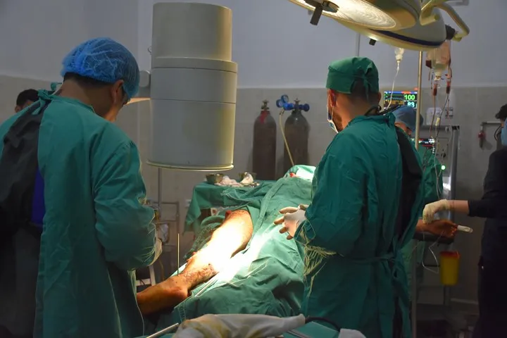 Joven herido de gravedad en bombardeo turco