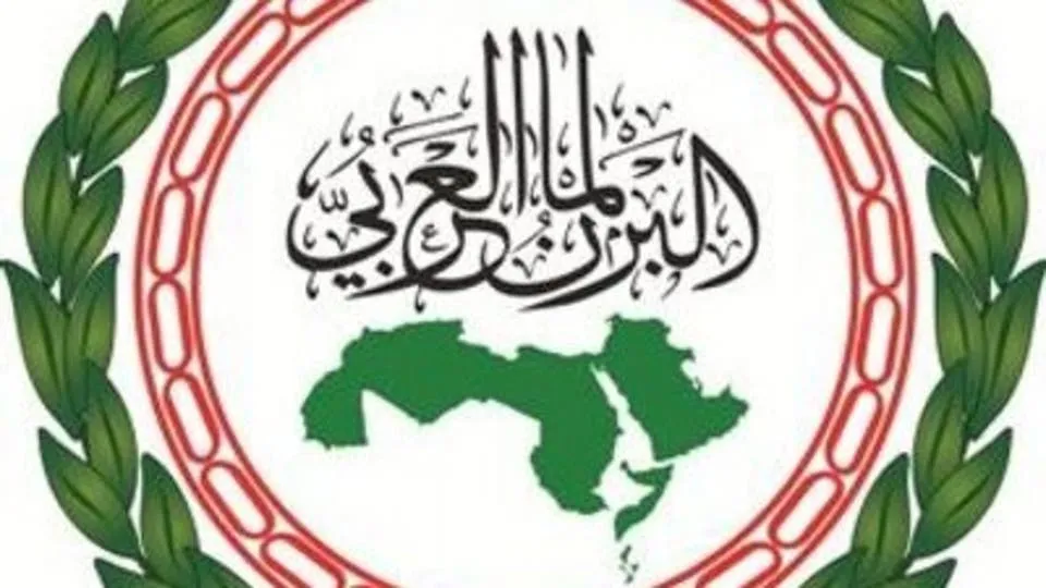 Parlamento Árabe pide la prohibición de transferir mercenarios a Libia