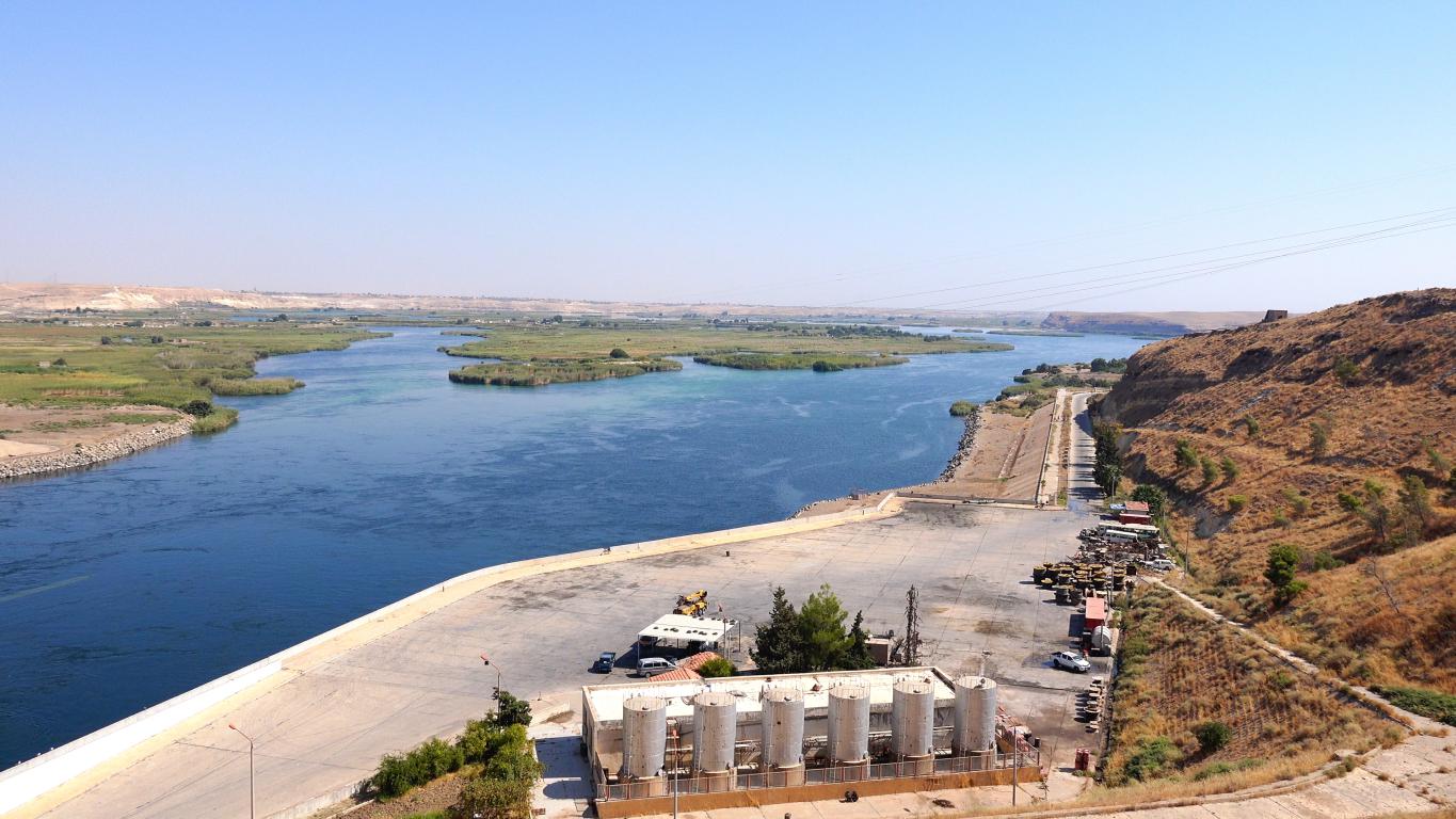 "Turquía continua cortando el aguas del Éufrates"