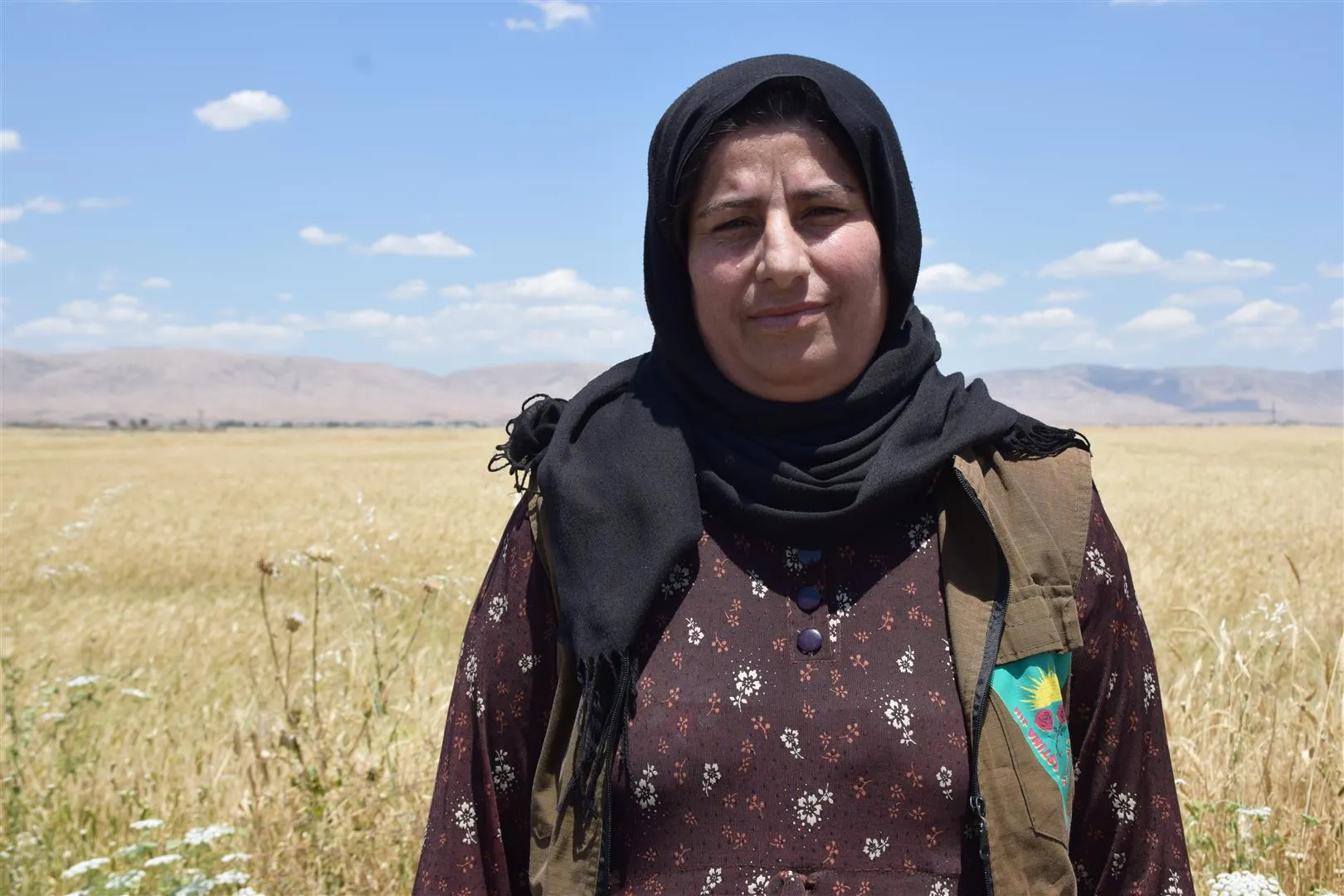 Las mujeres protegen los cultivos agrícolas; es un deber de todos en la sociedad