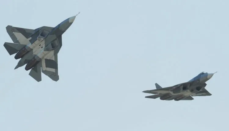 Antes de la reunión ruso-turca, Rusia bombardea la zona de "desescalada"