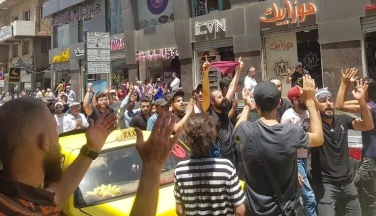 Fuerzas gubernamentales arrestan a más de 10 manifestantes en As-Suwayda