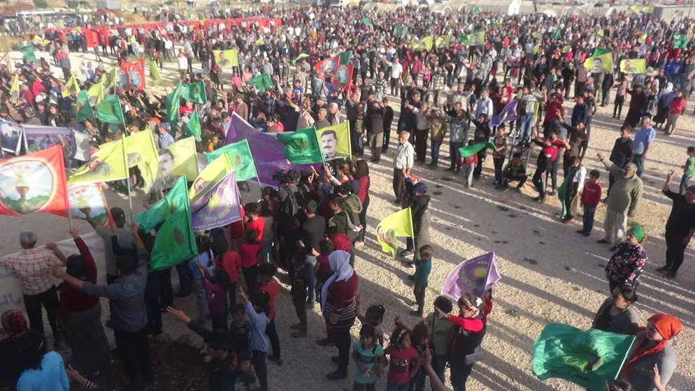 ​​​​​​​Miles de personas protestan contra las violaciones de la ocupación turca