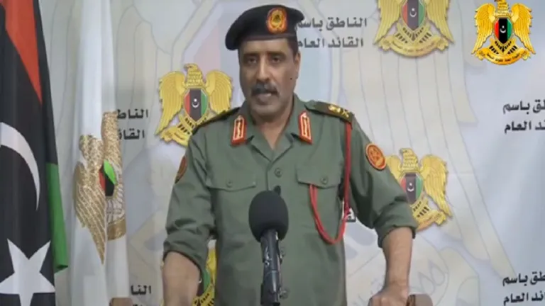Ejército libio lanza un contraataque al este de Misurata
