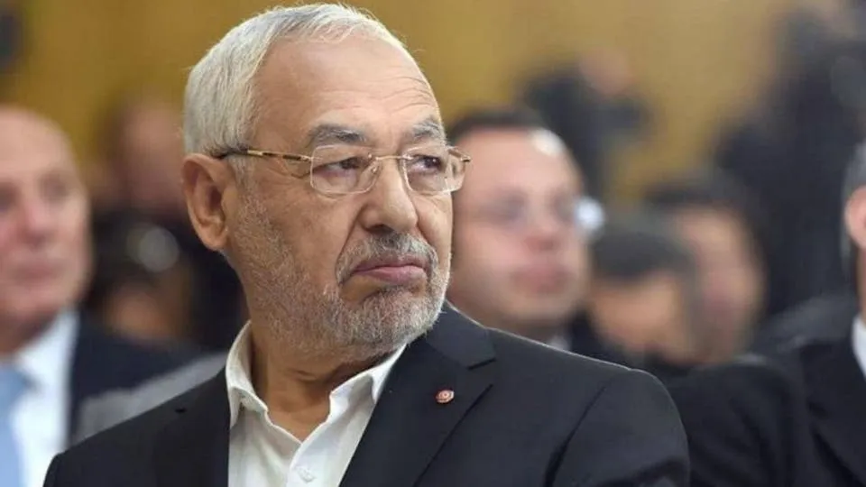Los bloques parlamentarios tunecinos exigen que se retire la confianza de Ghannouchi