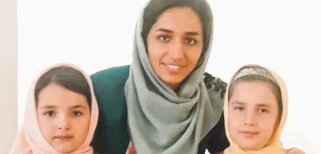 Condenan a diez años de prisión a una profesora del idioma kurdo en Irán