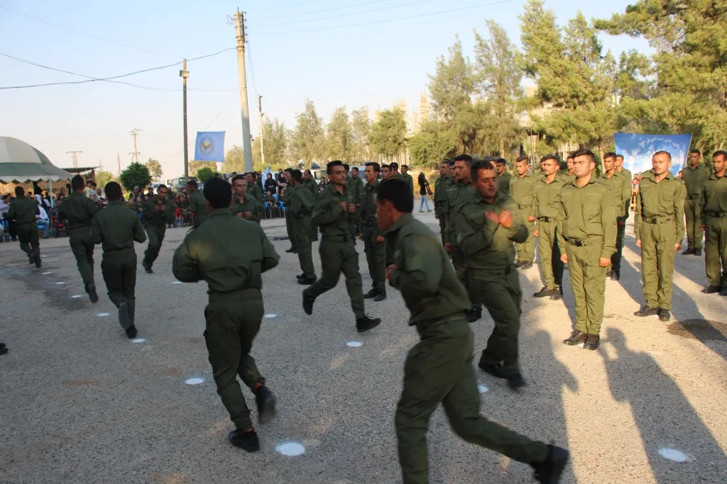 Nuevo curso de Fuerzas de Seguridad Interna graduado en Manbij