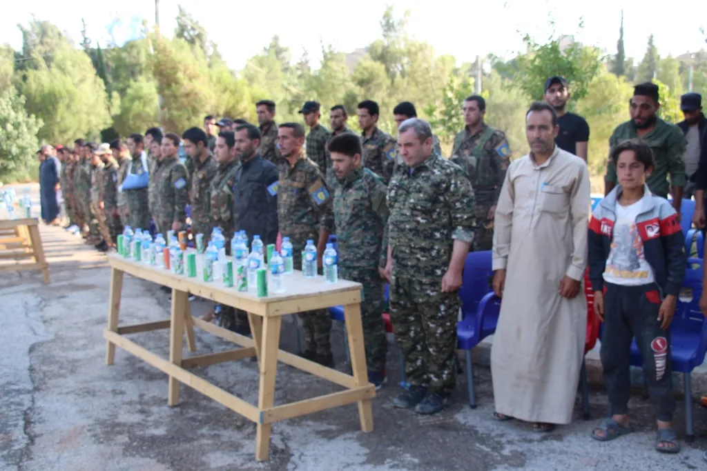 Nuevo curso de Fuerzas de Seguridad Interna graduado en Manbij