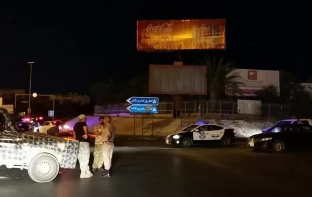 Libia, continúan las protestas mientras los manifestantes desafían el toque de queda