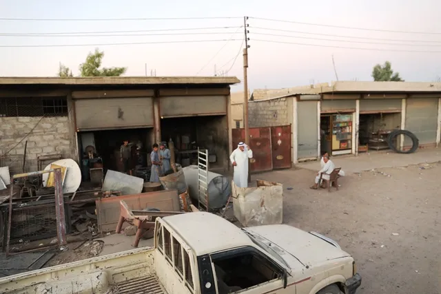La vida vuelve al campo oriental de Deir-ez-Zor