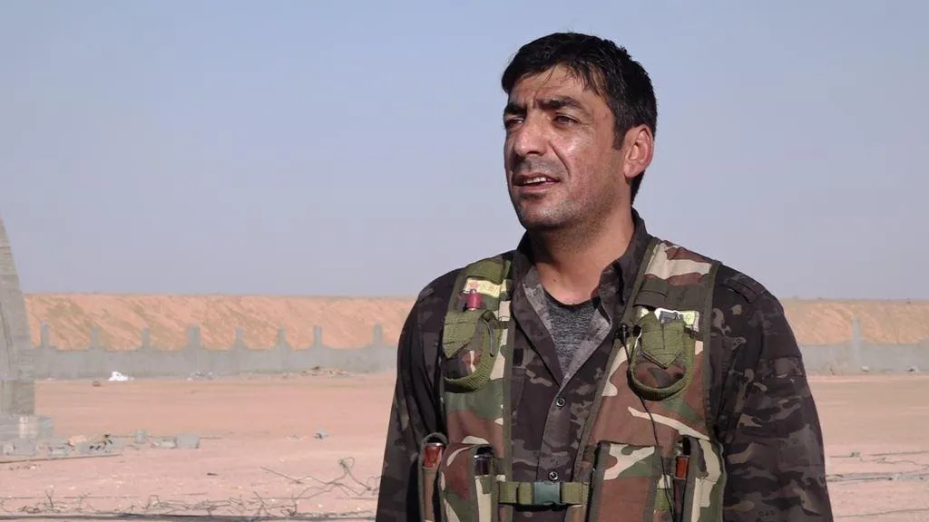 El clan Shaitat conmemora la masacre de Shaitat en Deir ez-Zor