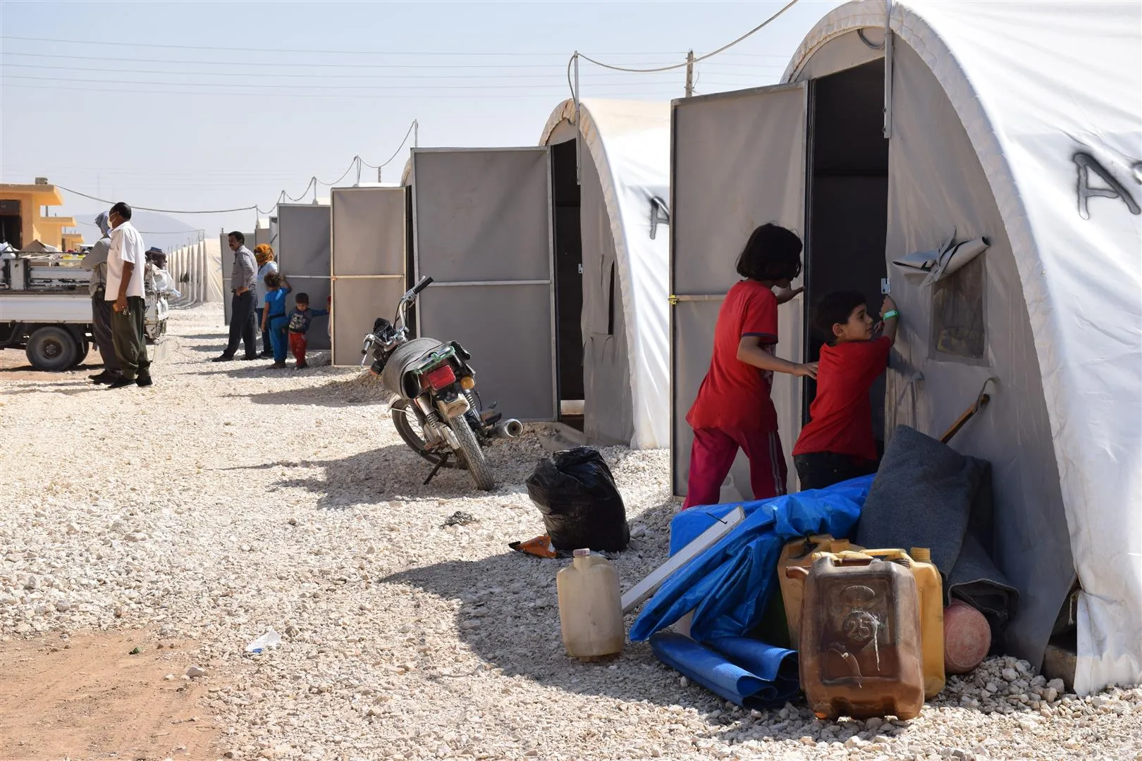 El campamento de SereKaniye recibe al primer grupo de familias desplazadas