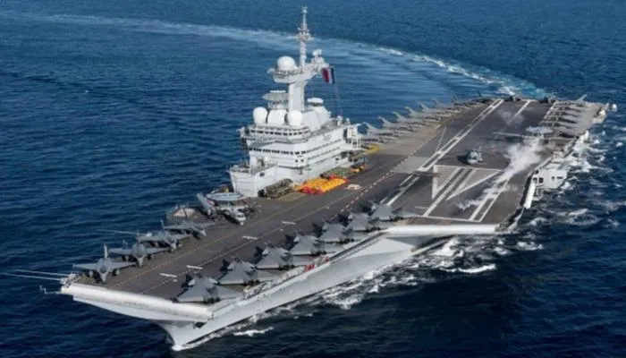 ​​​​​​​Para disuadir a Turquía, Charles de Gaulle se dirige al Mediterráneo oriental