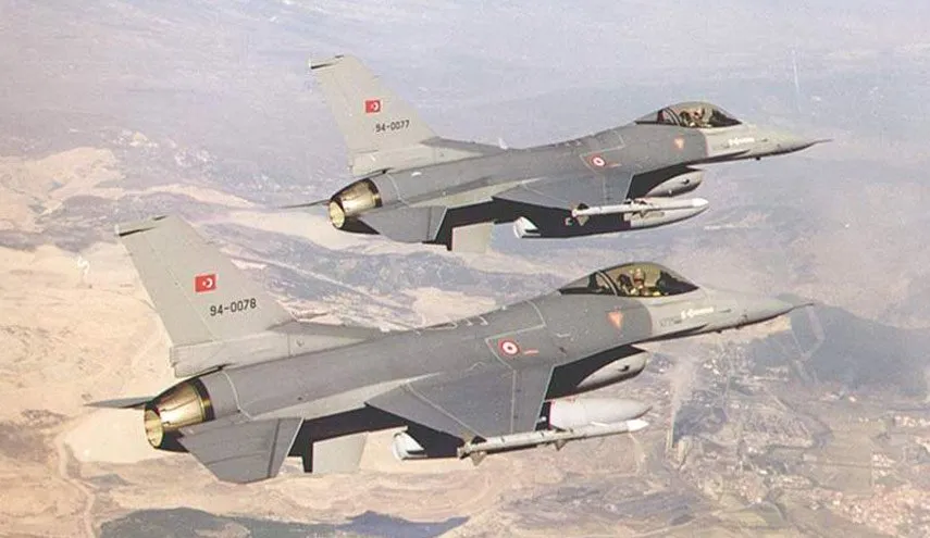 Tahrir al-Sham bombardea las posiciones de las fuerzas gubernamentales; Frontera de patrullaje de aviones turcos