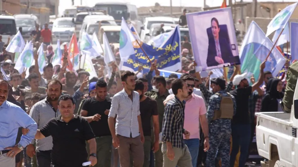 Pueblo del campo occidental de Raqqa denuncia la continuación de los crímenes turcos
