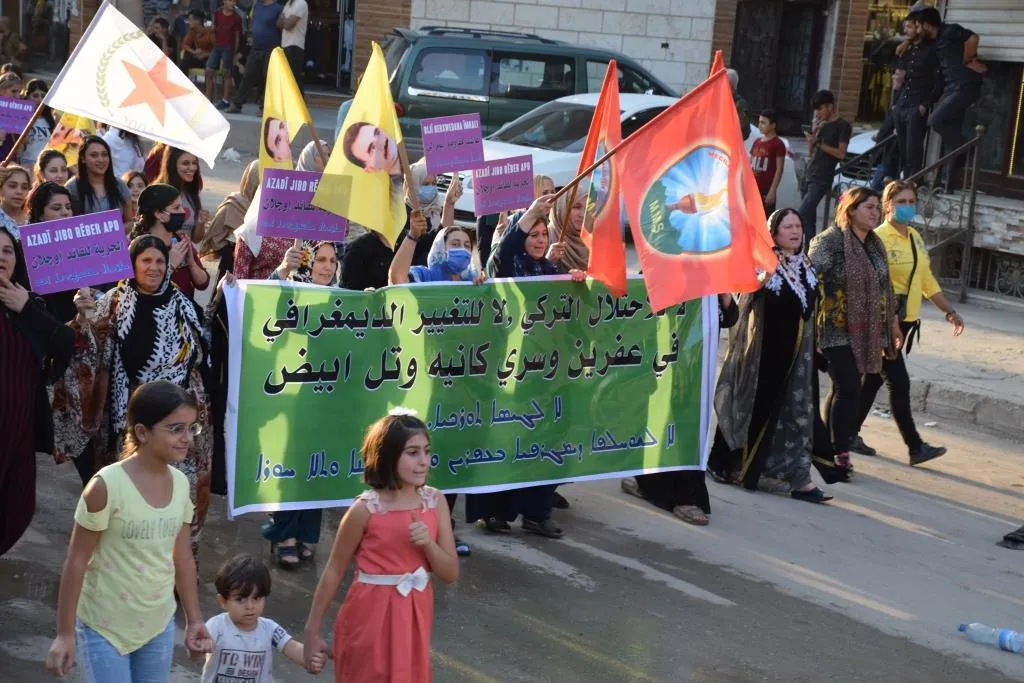 Manifestación de apoyo a la resistencia de Haftanin en Al-Hasakah