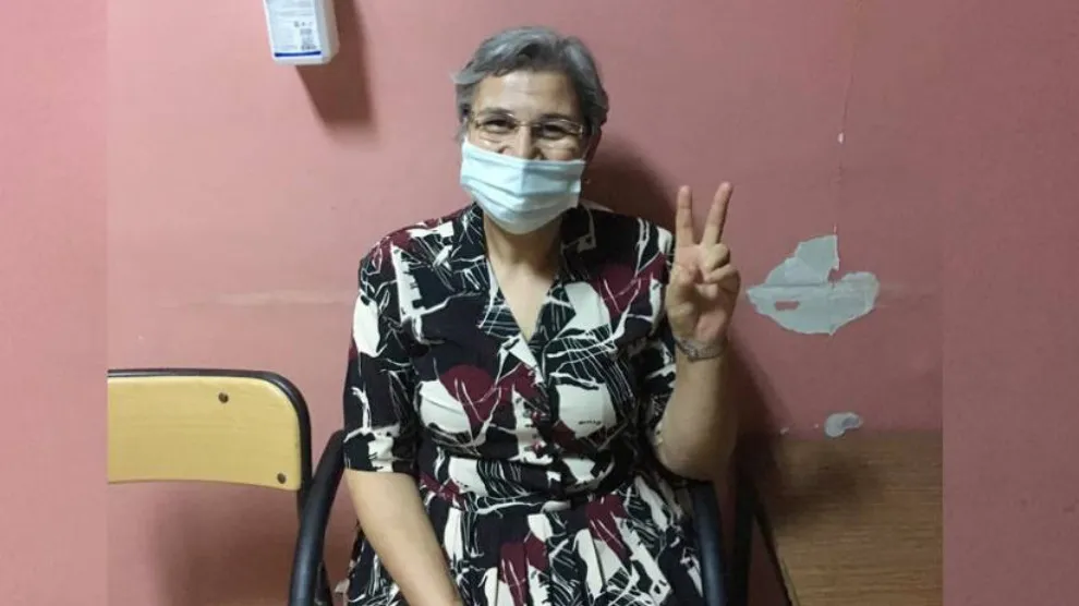 Horas después del arresto, las autoridades turcas liberan a Leyla Goven