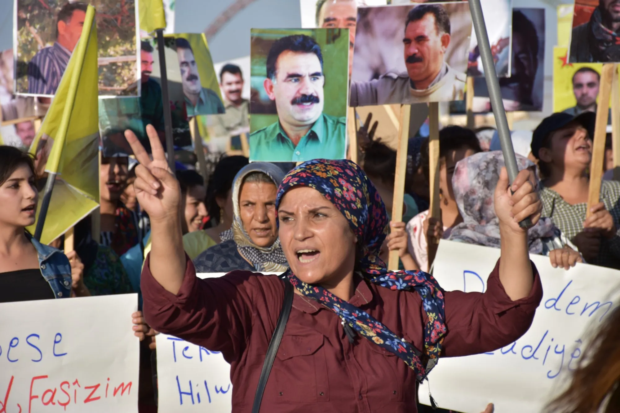 La gente de Afrin apoya la campaña de KCK