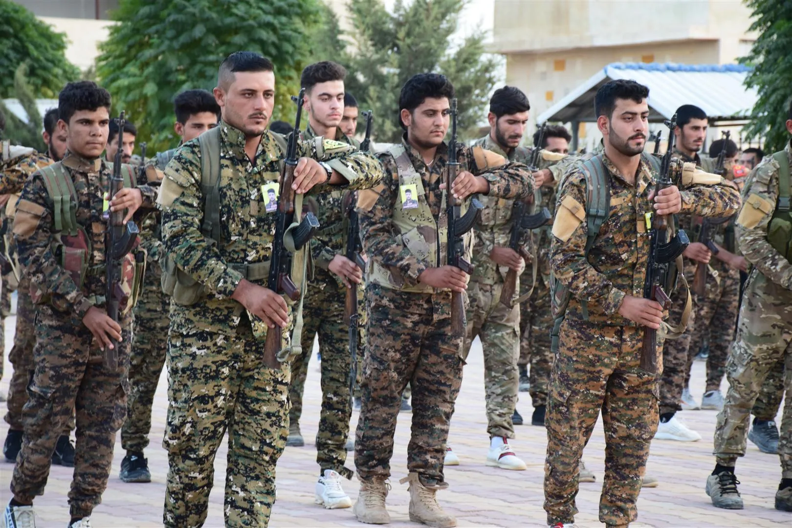 Ceremonias en ausencia para 4 mártires en Al-Hasakah