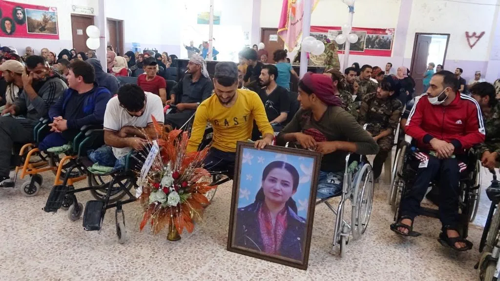Evento de entretenimiento para heridos de guerra en al-Raqqa