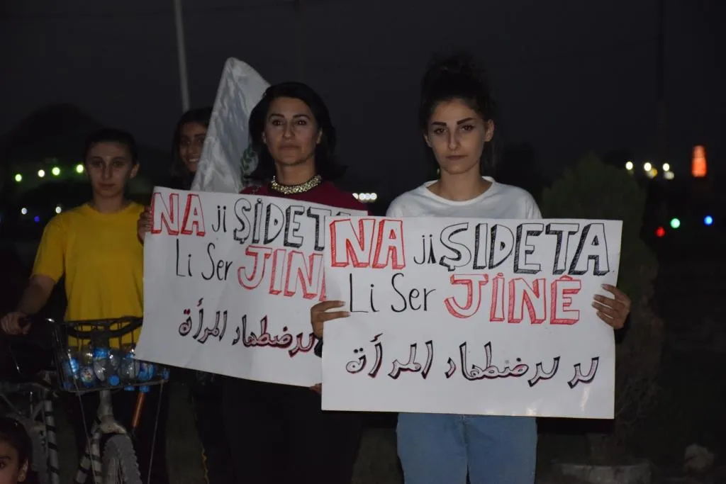 Mujeres jóvenes organizan rally de bicicletas