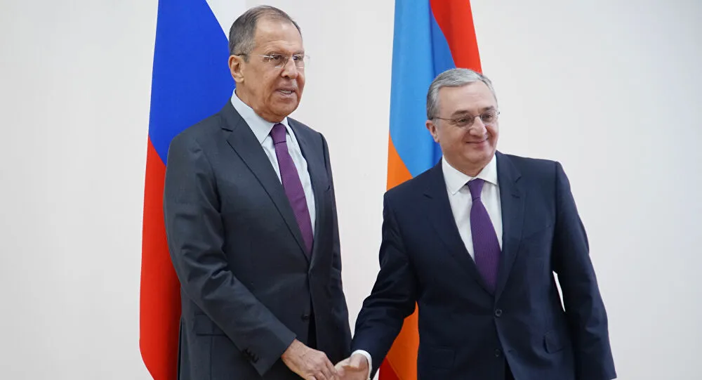 Ministro de Relaciones Exteriores de Armenia en Moscú, luego se dirige a Washington