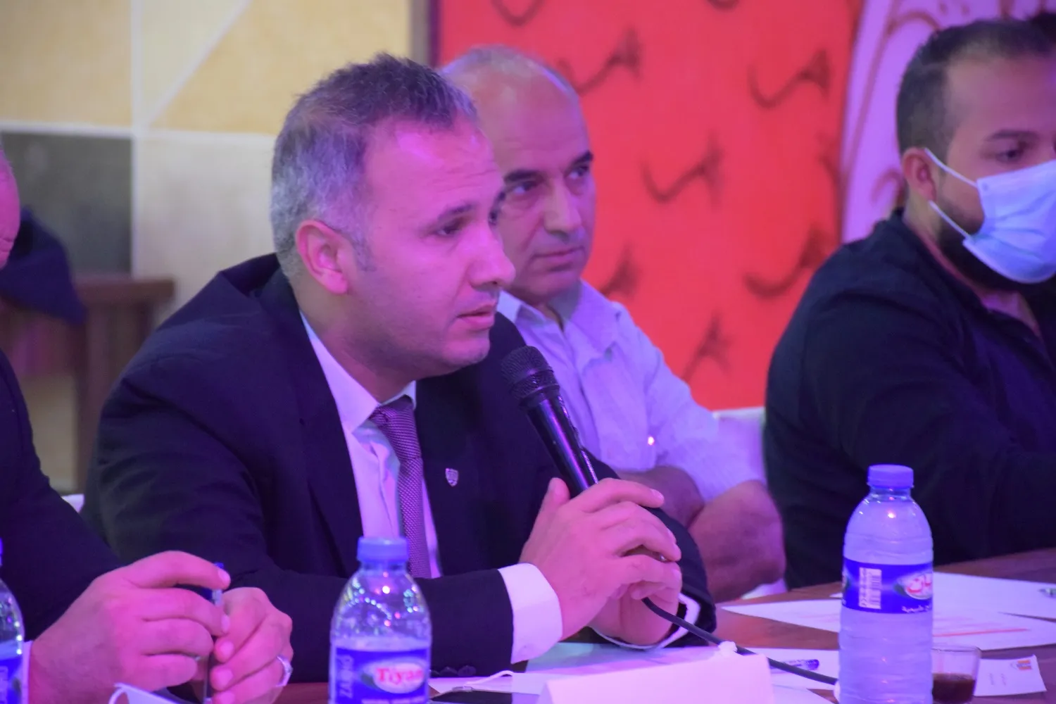Políticos e intelectuales piden una nueva constitución para Siria que garantice los derechos de todos los componentes