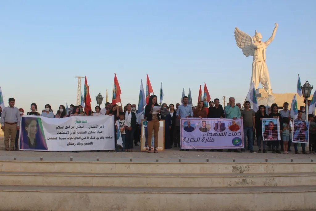 Kobane conmemora el primer aniversario del luchador mártir Hevrin