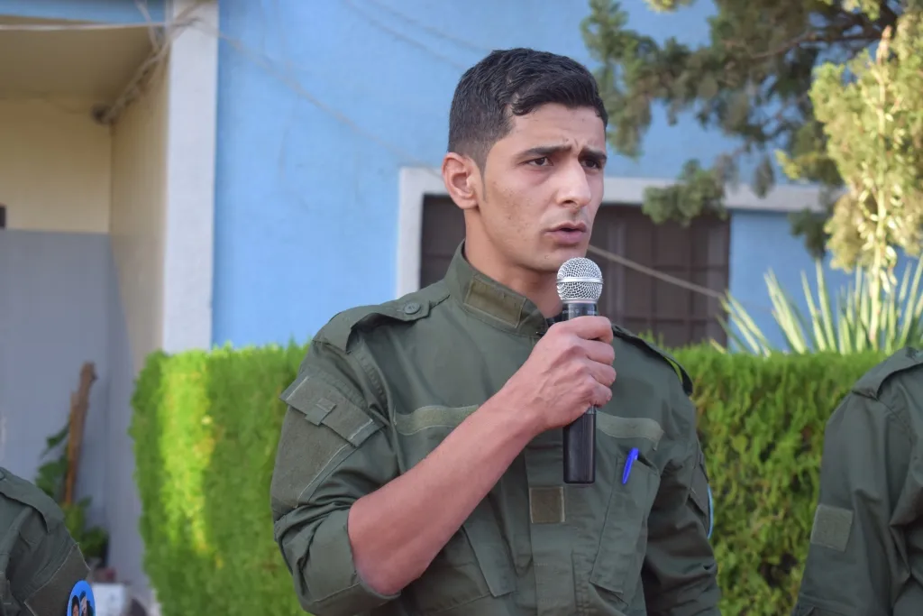 Finalizó el curso de las Fuerzas de Seguridad Interna en Manbij