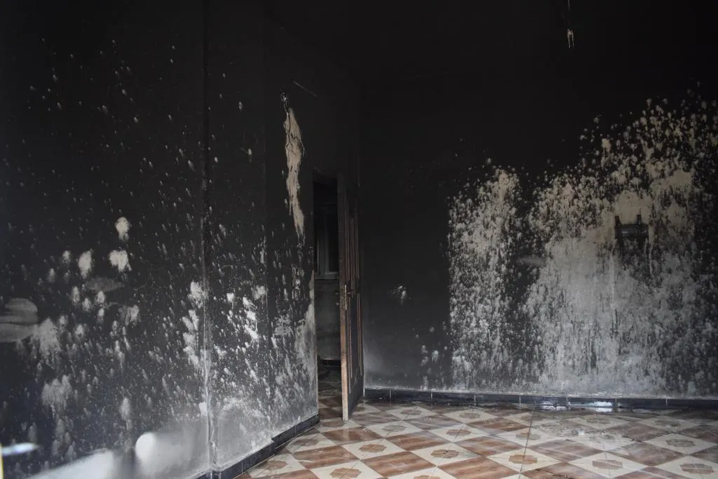 Dos niños mueren a causa del incendio de una casa en Kobanê