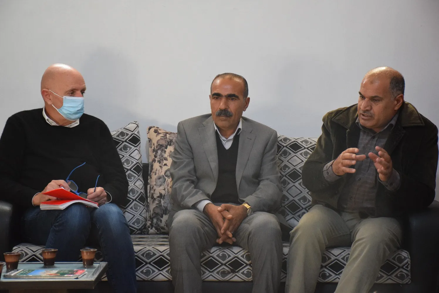 La delegación belga continúa su gira por segundo día en Qamishlo