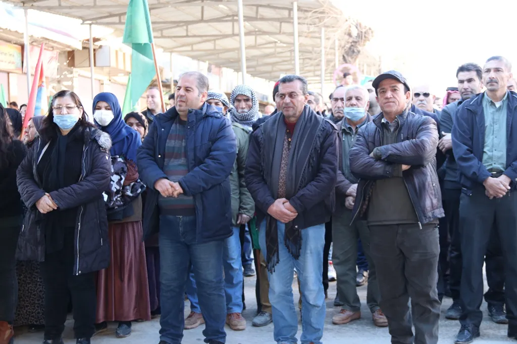 La gente de Derik enfatiza la resistencia frente a los ocupantes