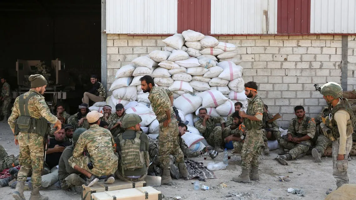 SOHR: mercenarios sirios regresan de Libia y los reemplazan por otros nuevos