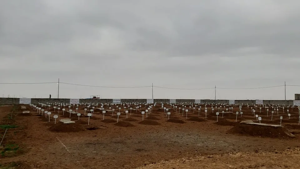104 restos de Yazidis enterrados en el cementerio de víctimas de Koco