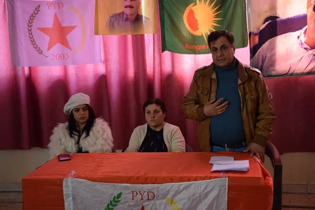 Reuniones de los cantones de Qamishlo y Al-Raqqa denuncian la conspiración internacional contra el líder