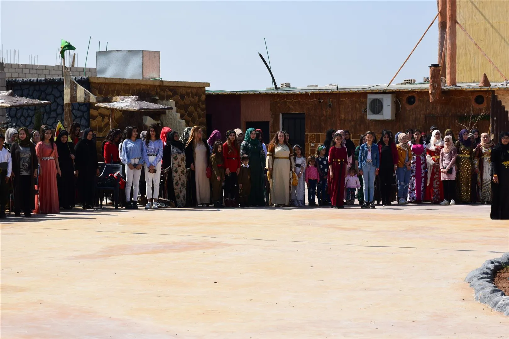 Comienza el Día Internacional de la Mujer en el noreste de Siria