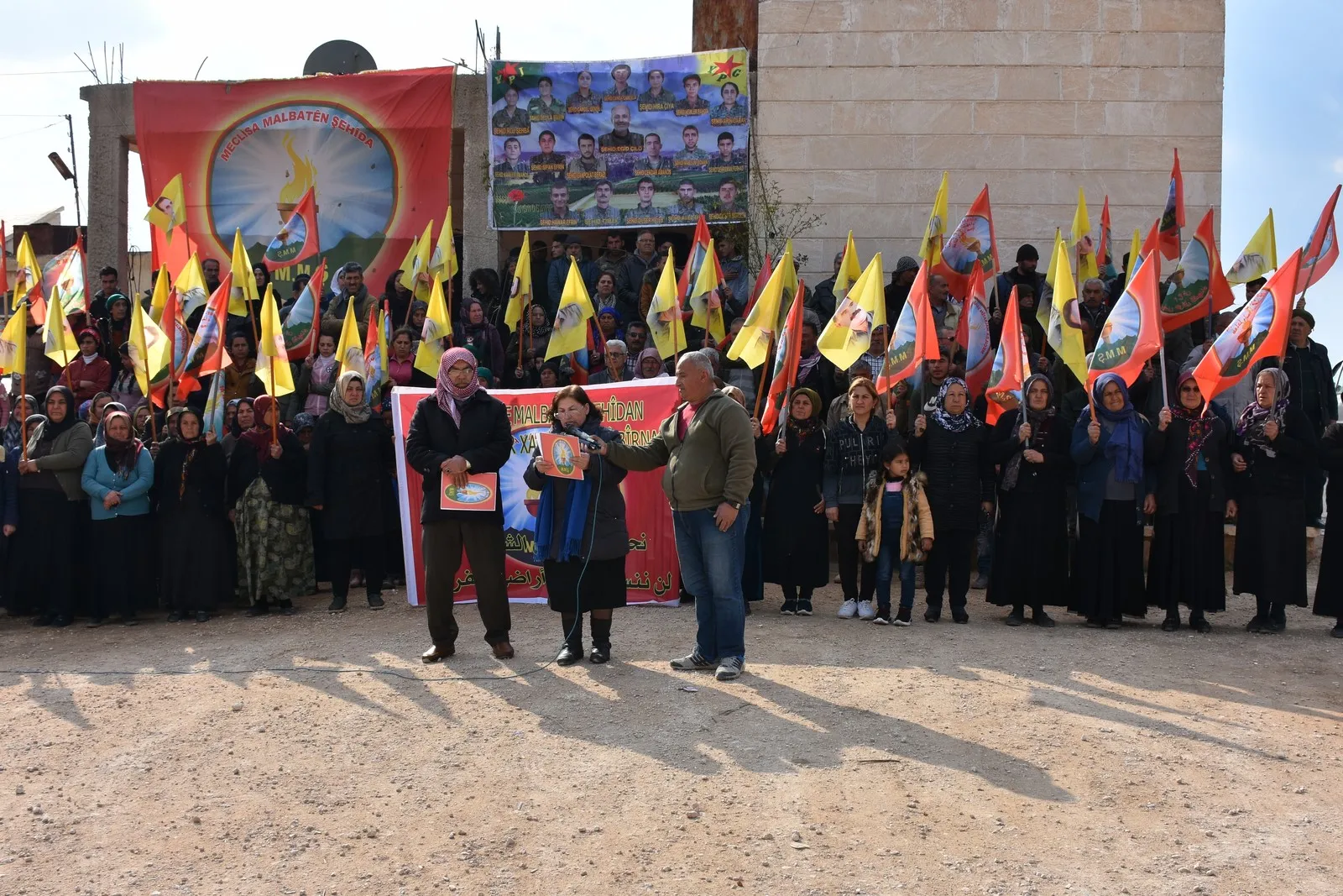 Desplazados de Afrin: la gente de Başûr debe oponerse a la política del PDK