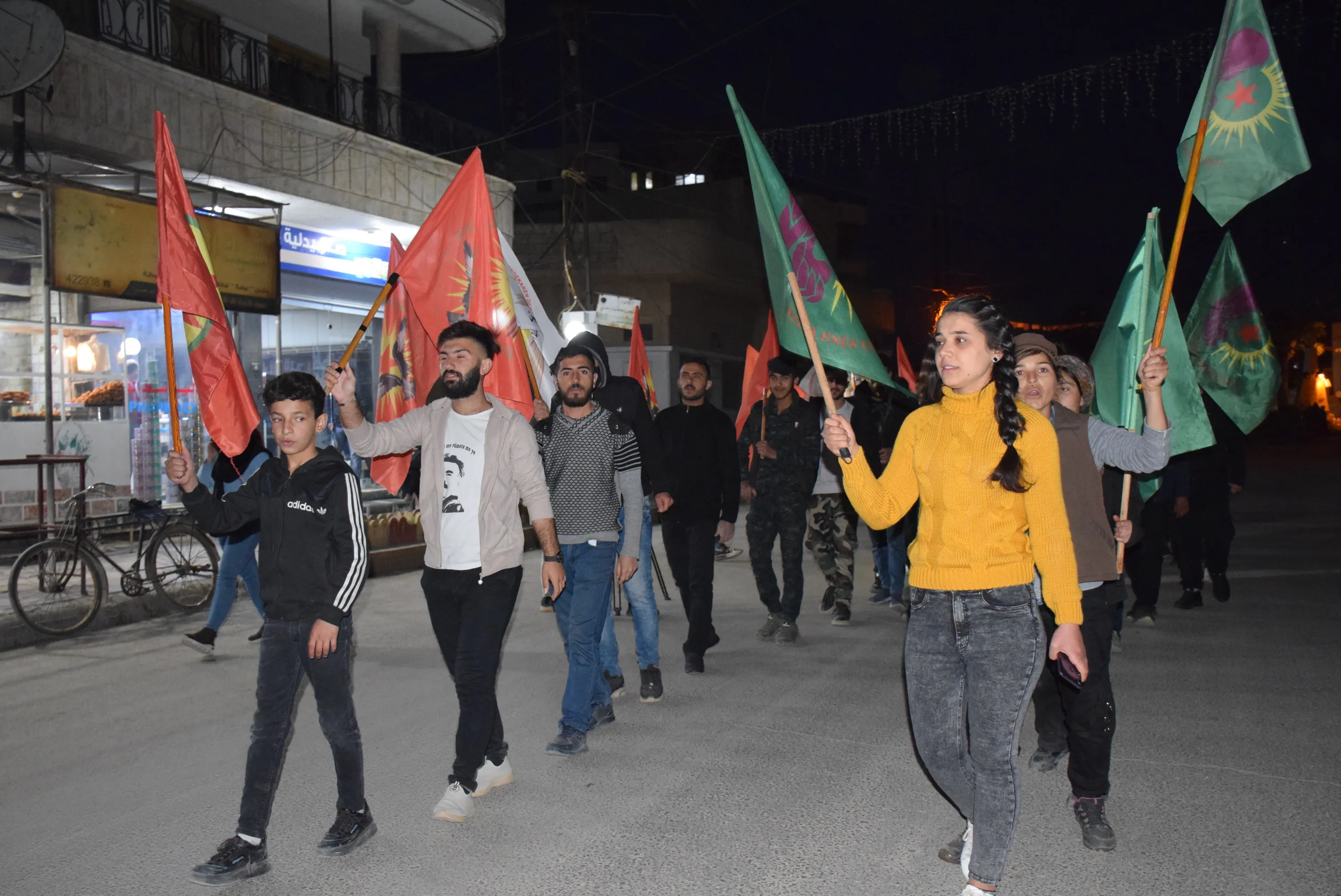 La juventud de Qamishlo conmemora la ocupación de Afrin