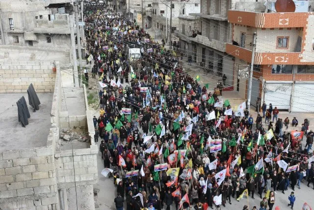 Manifestaciones masivas en Alepo y Qamishlo en el tercer aniversario de la ocupación de Afrin