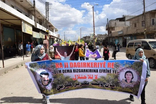 Manifestaciones masivas en Alepo y Qamishlo en el tercer aniversario de la ocupación de Afrin