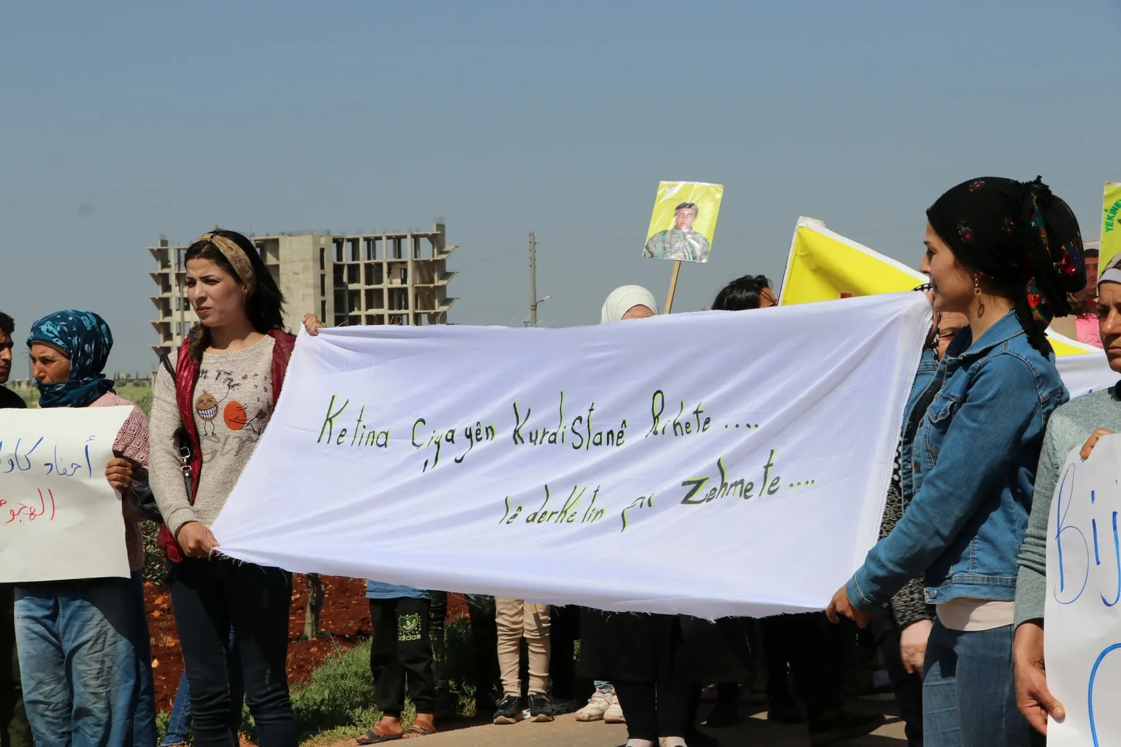 El pueblo de Sherawa denuncia la agresión turca contra Medya
