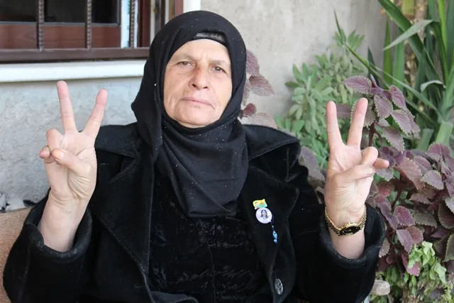 Madre de la mártir Hevrin: si queremos disfrutar de la libertad, debemos seguir luchando tras las huellas de los mártires