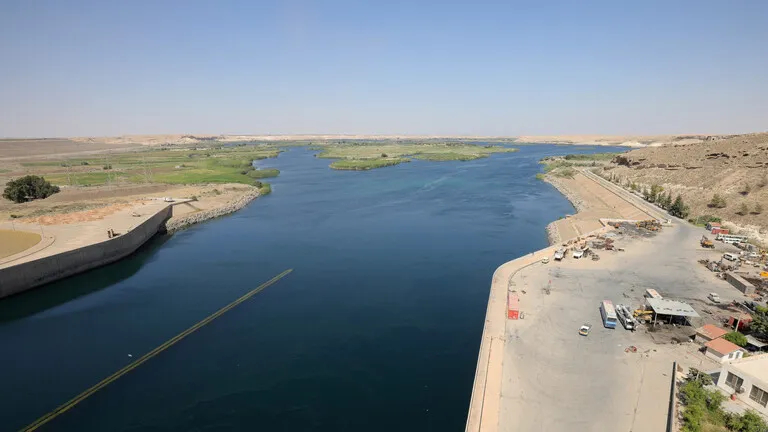 El gobierno de Damasco exige a Turquía que libere su parte del agua del río Éufrates