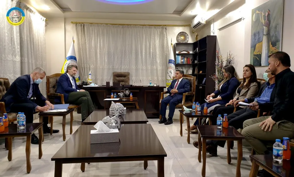 AA y el Ministerio de Relaciones Exteriores de Dinamarca discuten la participación de la administración en el proceso político sirio