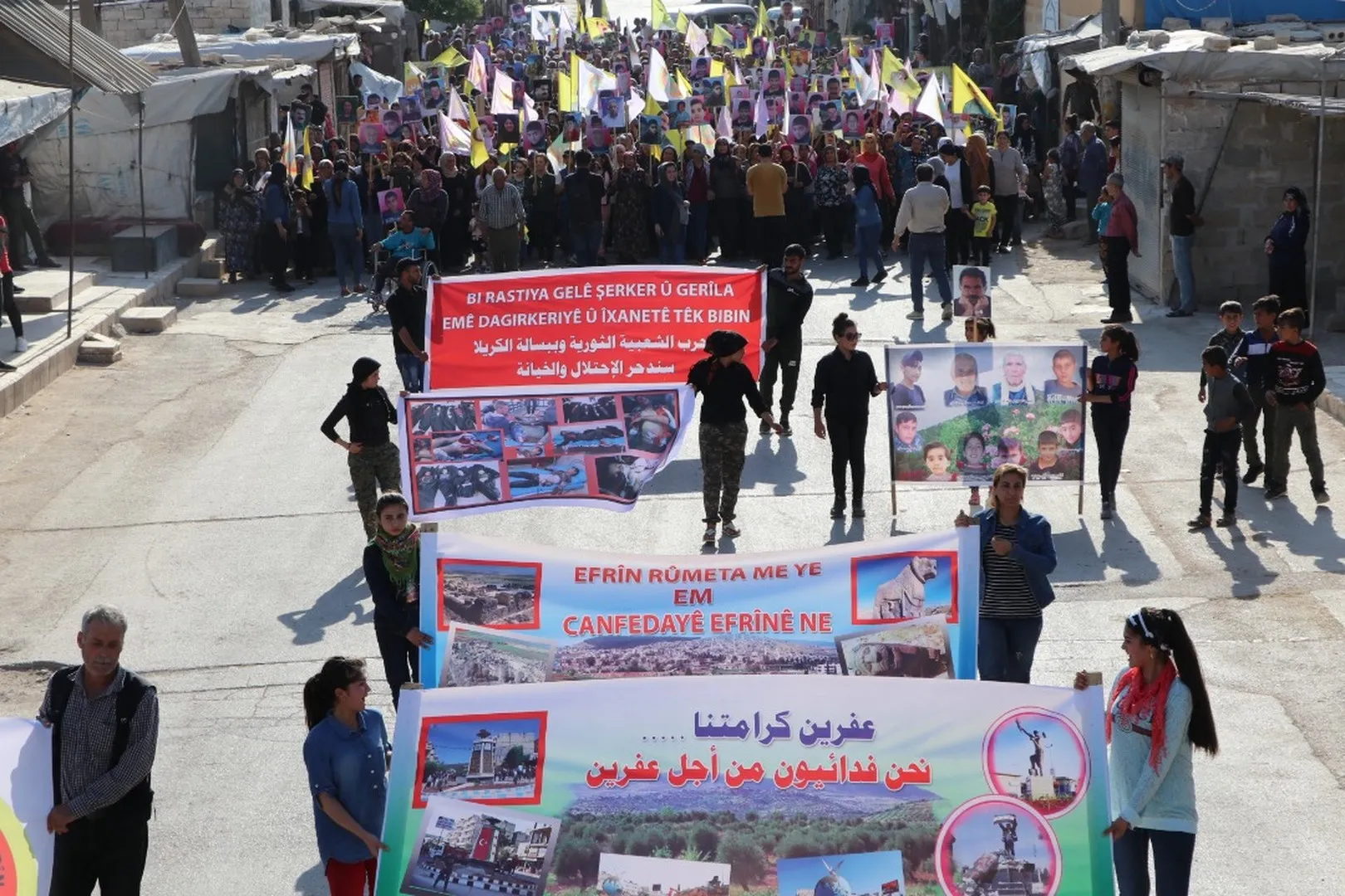 Durante la manifestación: Yazidíes de Afrin denuncian el cambio demográfico en su ciudad