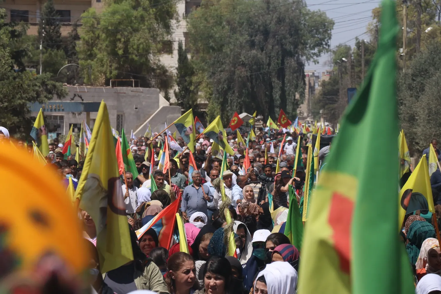​​​​​​​Civiles de Qamishlo piden al PDK que se mantenga contra Turquía
