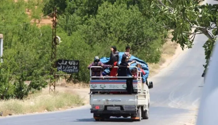 ​​​​​​​Unas 355 familias son desplazadas de Jabal Al-Zawiya debido a la reciente escalada militar
