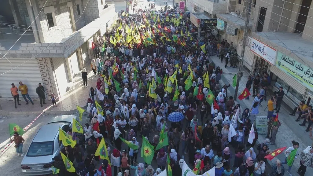Los residentes de al-Hasakah exigen la intervención de la comunidad internacional para detener la barbarie de la ocupación turca