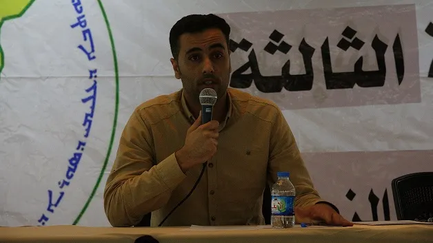 Hacia un foro de diálogo de la juventud siria ”Un simposio celebrado por el Consejo de SDY en Tabqa”